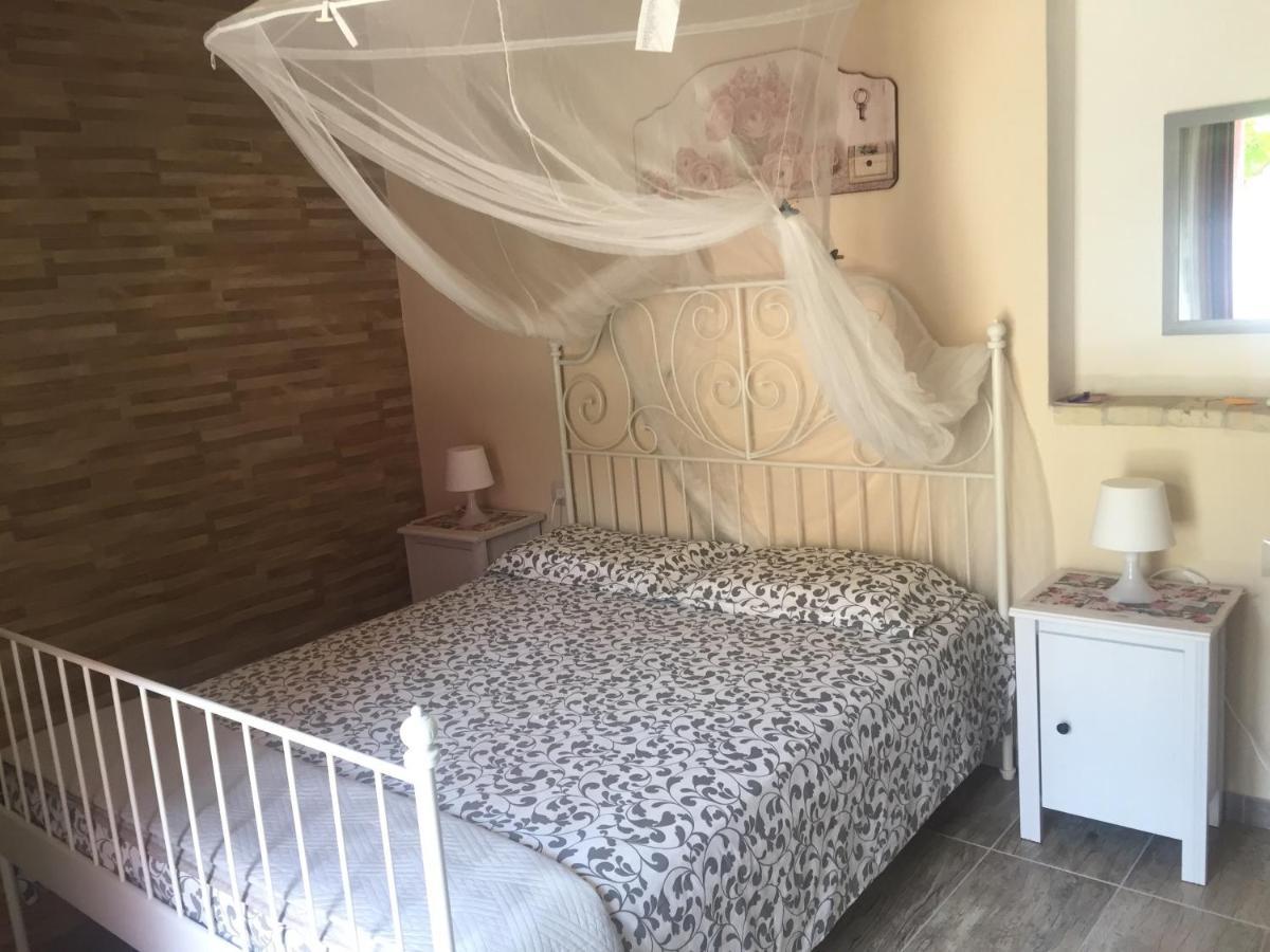 B&B Da Manu Monserrato Bagian luar foto