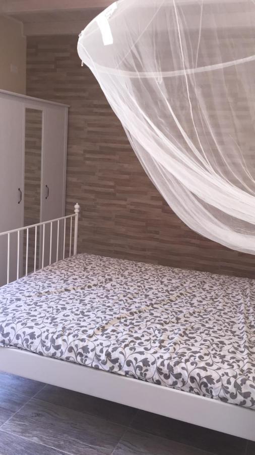 B&B Da Manu Monserrato Bagian luar foto