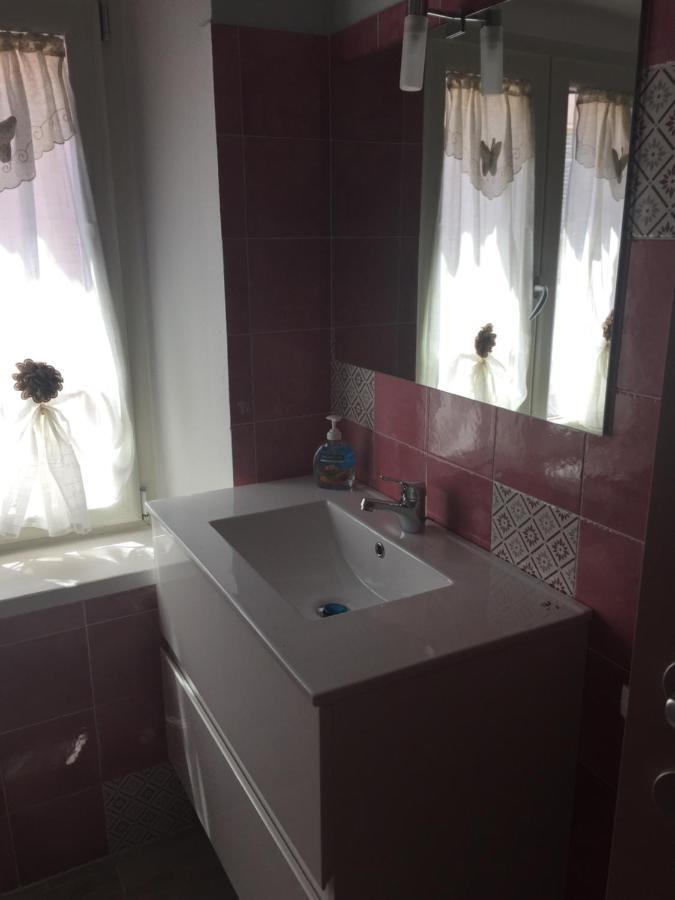 B&B Da Manu Monserrato Bagian luar foto